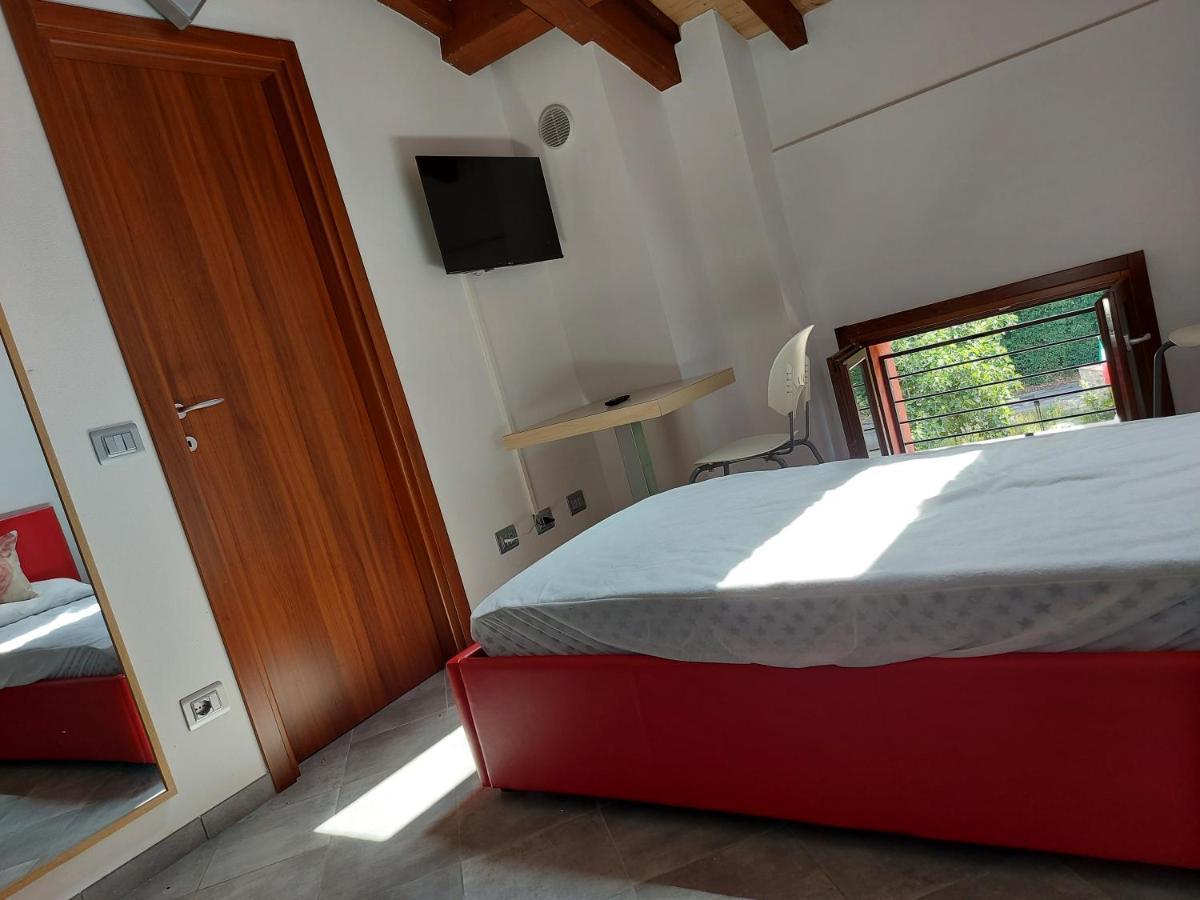 Agriturismo Azienda Agricola Ferrari M.Rita Pozza Экстерьер фото